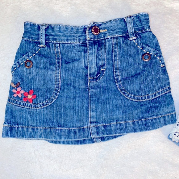 2 Denim Jean shorts/skirt - Picture 2 of 7
